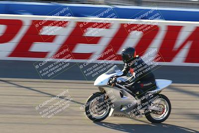 media/Jan-21-2022-Fastrack Riders (Fri) [[90b5309cc6]]/Level 1/Session 1 Front Straight/